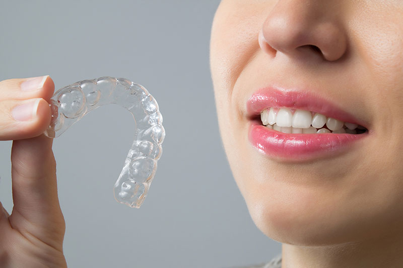 Learn How You Can Smile Confidently With Invisalign