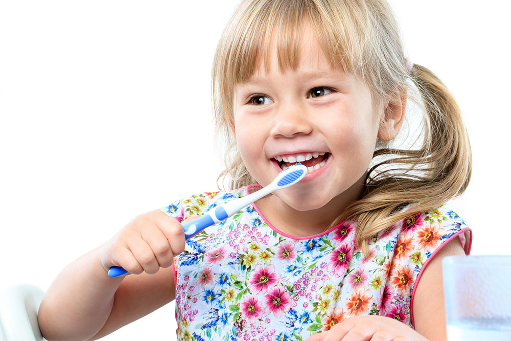 tips for brushing your childs teeth mississauga dentist