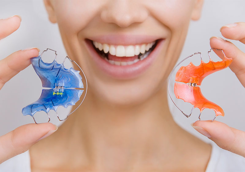 Pros and Cons of Removable and Fixed Retainers